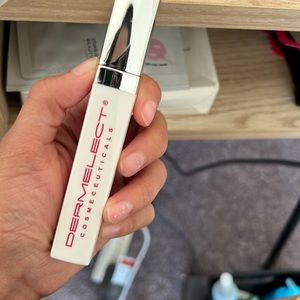 dermelect XL lash volumizer